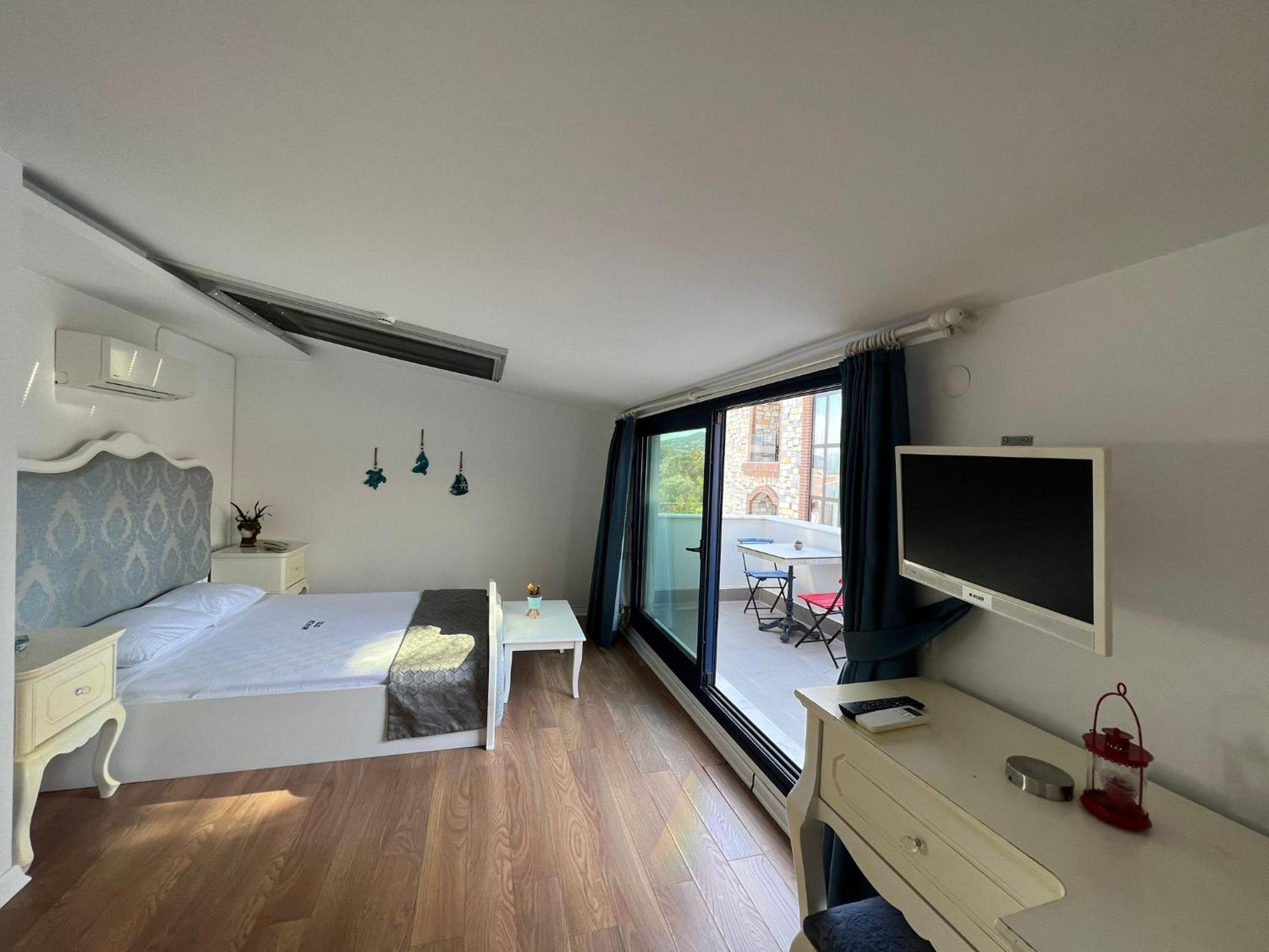 Urla Marin 4*